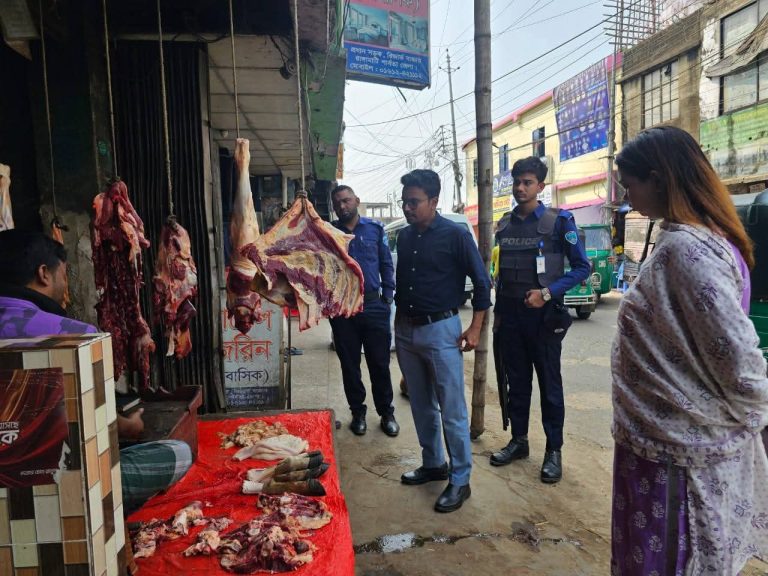 রাঙামাটিতে রমজান ঘিরে বাজার মনিটরিং, দুই ব্যবসায়ীকে জরিমানা