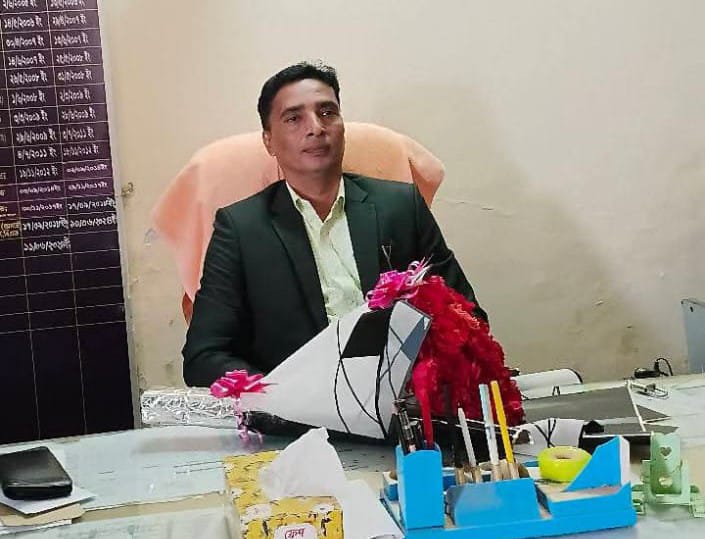 সহকারী প্রধান শিক্ষক বিপুল বড়ুয়া।