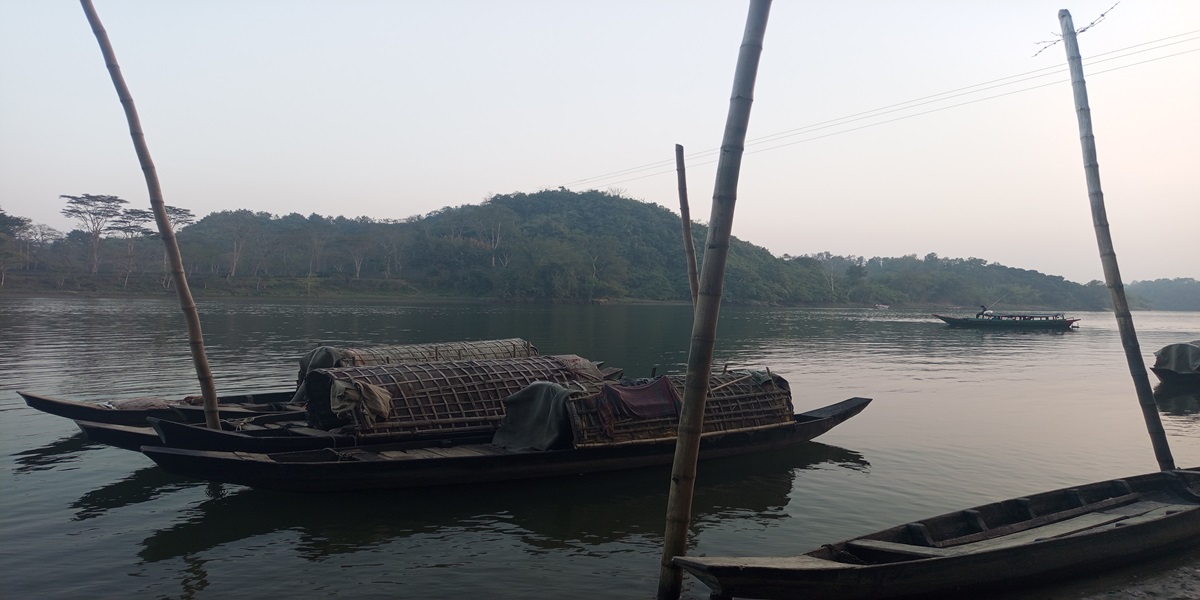 কাপ্তাই হ্রদে জেলেদের জীবন