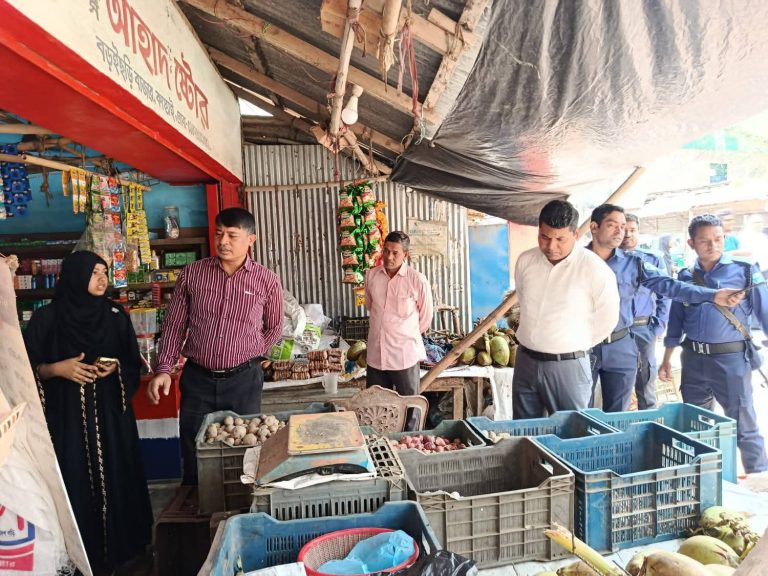 নিত্যপণ্যের বাজার স্থিতিশীল রাখতে কাপ্তাইয়ে প্রশাসনের মনিটরিং জোরদার