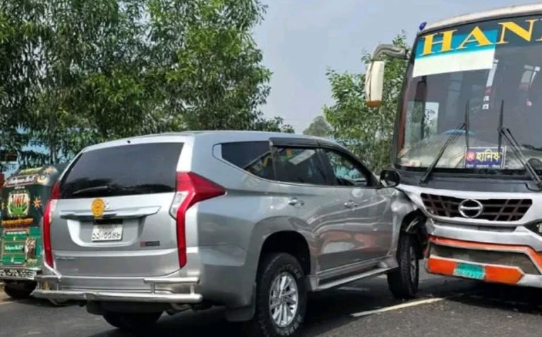 চন্দনাইশে সড়ক দুর্ঘটনায় আহত বান্দরবান জেলা পরিষদের চেয়ারম্যান