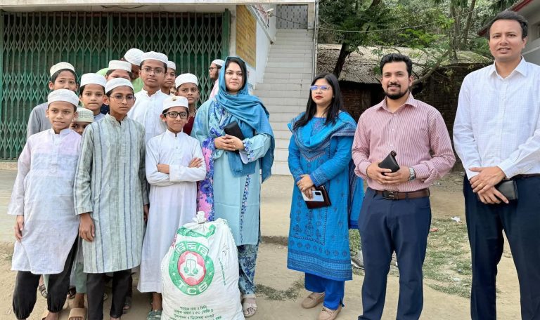 রমজান উপলক্ষে বান্দরবানে মাদ্রাসা ও এতিমখানায় ইফতার সামগ্রী বিতরণ