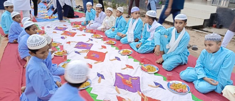 এতিমদের পাশে মানবিক উদ্যোগ: কাপ্তাইয়ে ইফতার ও দোয়া মাহফিল