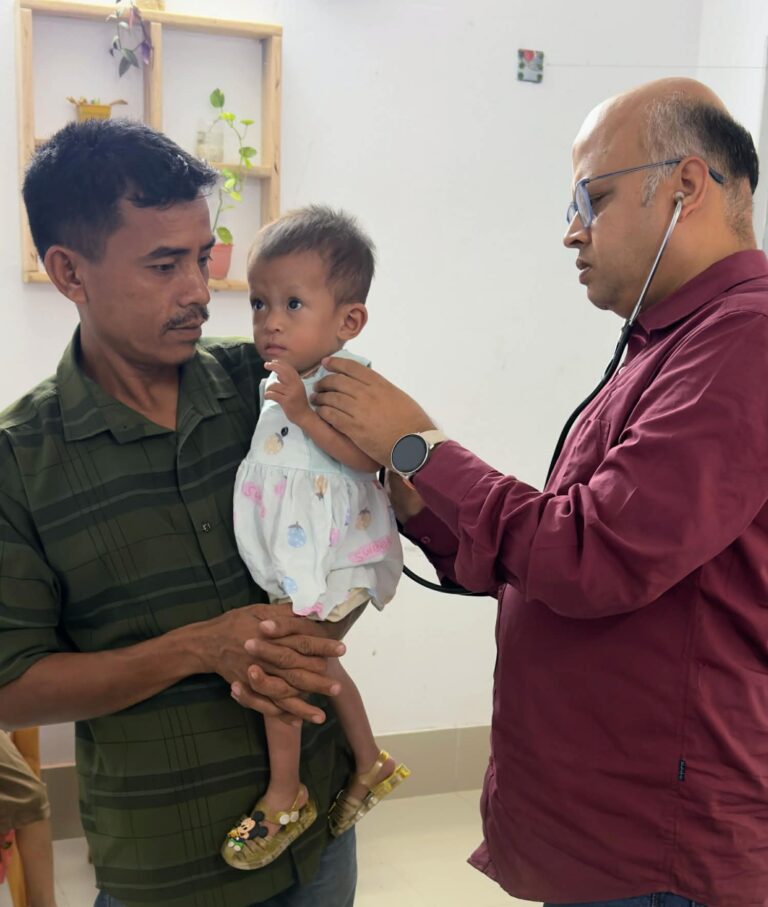 “হৃদপিণ্ডে দুটি ছিদ্র: বাঁচার লড়াইয়ে ১৮ মাসের মেশিং, জরুরি অস্ত্রোপচার প্রয়োজন”