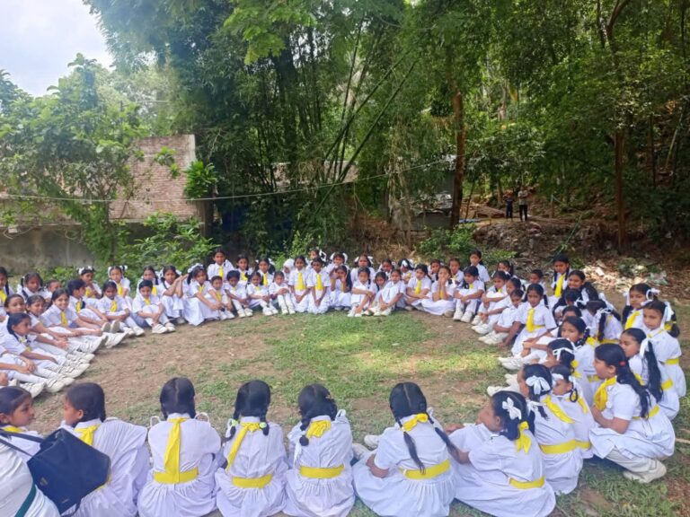 🟥 কাপ্তাইয়ে ৯০ ক্ষুদে হলদে পাখির দীক্ষা গ্রহণ