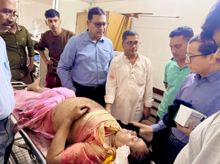কাপ্তাইয়ে সড়ক দুর্ঘটনায় মন্দিরের পুরোহিত গুরুতর আহত